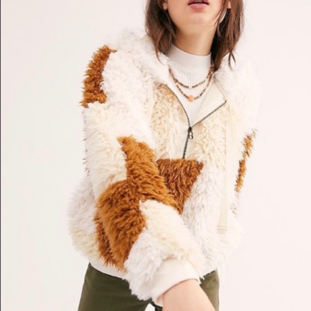 Free People Be Mine Teddy pullover. Size medium, oversized fit